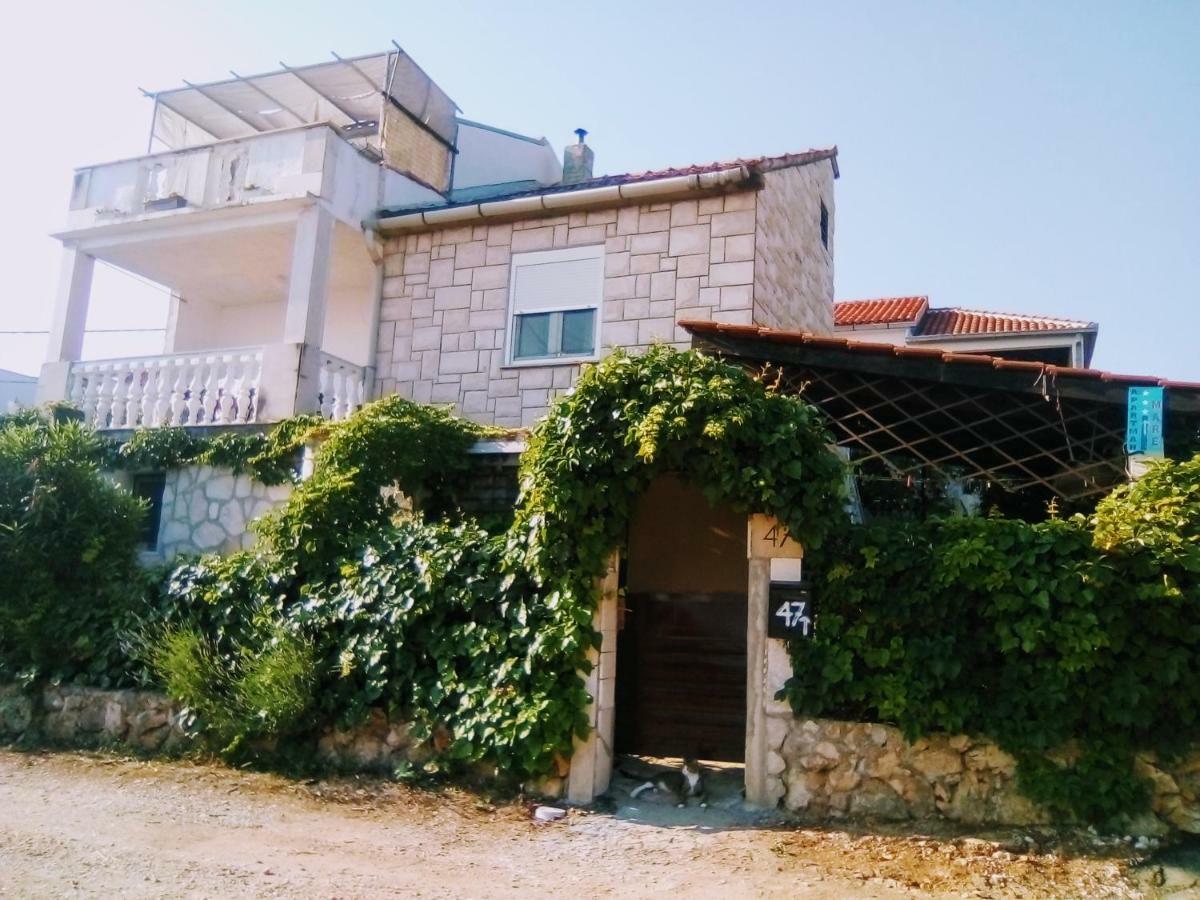 Apartment Ma'Re Supetar Exteriér fotografie